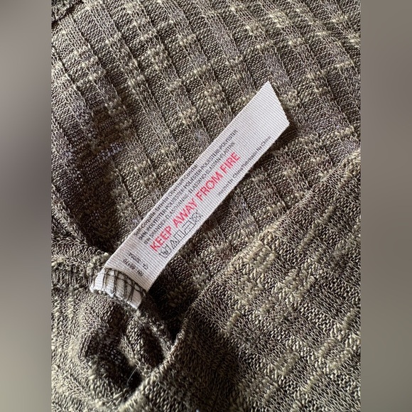 Free People Aura layering top deep army medium long sleeve - Picture 8 of 9